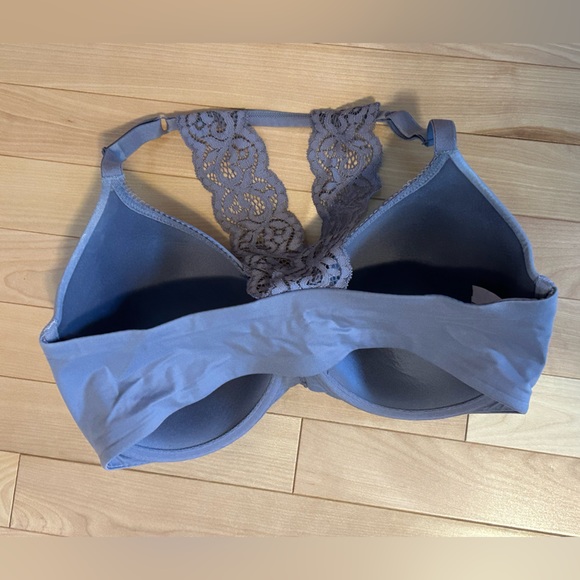 VS Racerback Bra - Picture 2 of 2